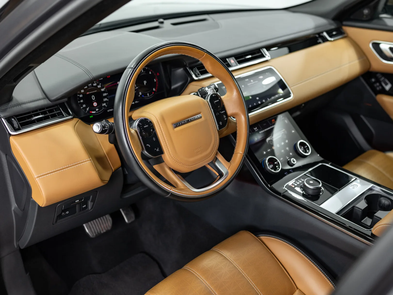 Land Rover Range Rover Velar R-Dynamic Base I, 2019 — экстерьер, фото 10