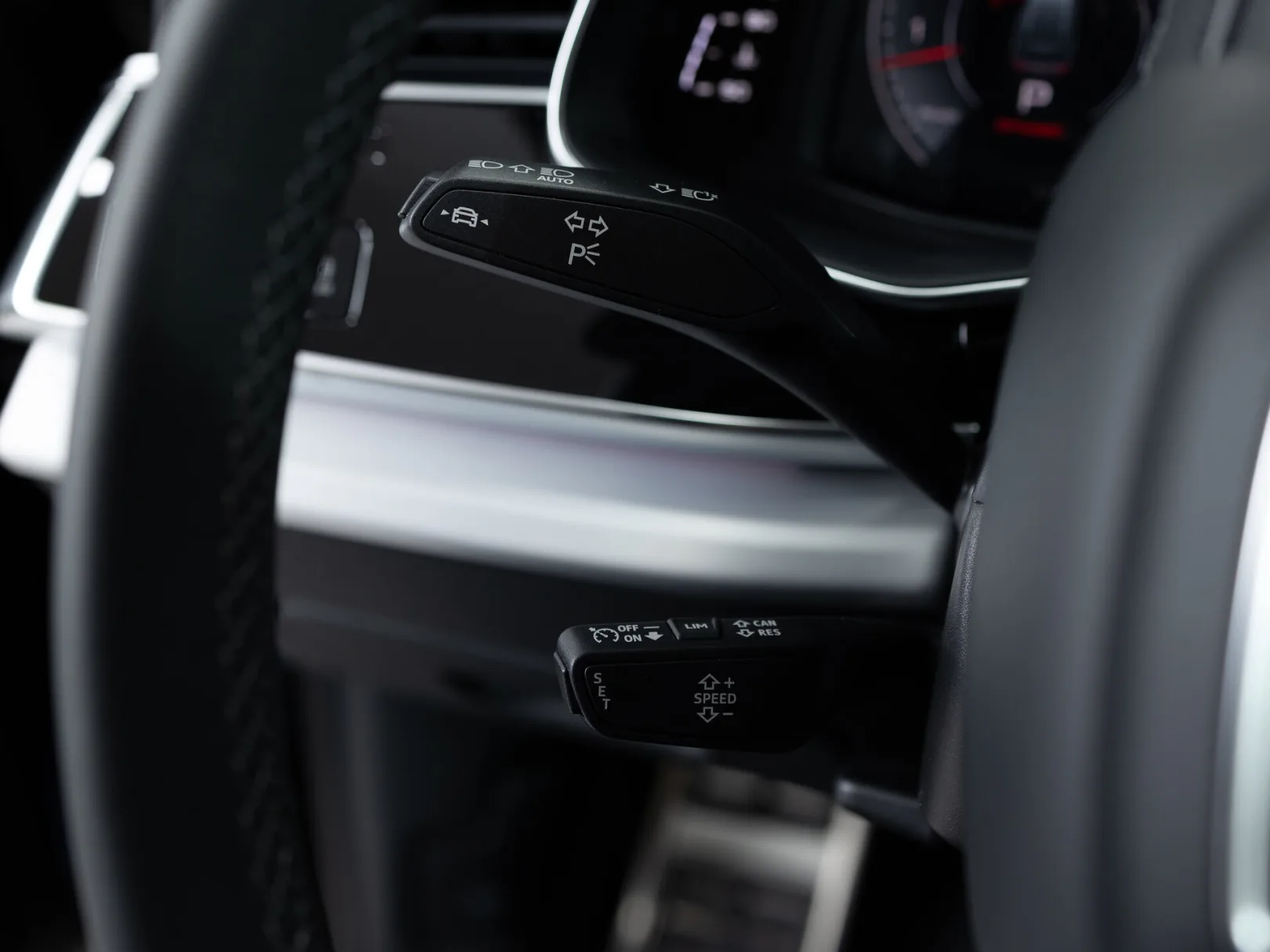 Audi Q8 55 TFSI I (4M) Рестайлинг, 2024 — экстерьер, фото 14