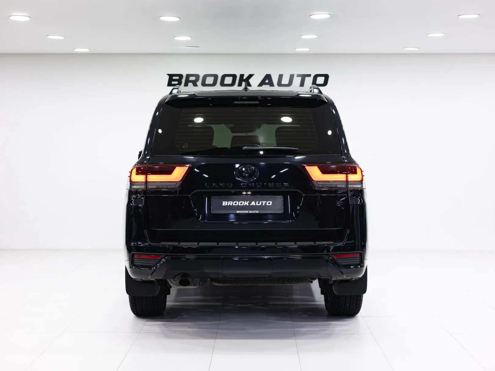 Toyota Land Cruiser 70th Anniversary 300 Series, 2021 — экстерьер, фото 5