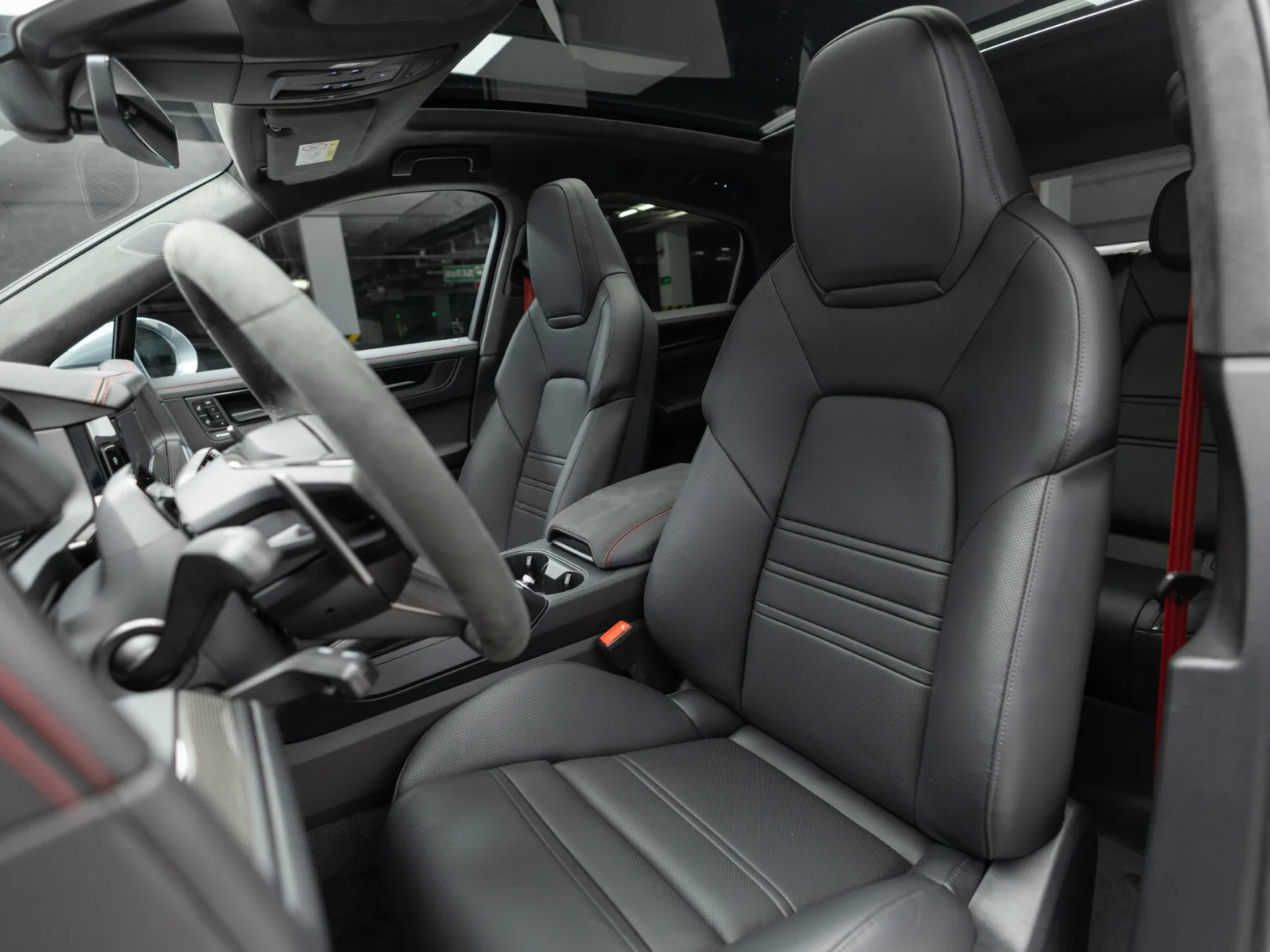Porsche Cayenne GTS Coupé III Рестайлинг, 2026 — экстерьер, фото 11