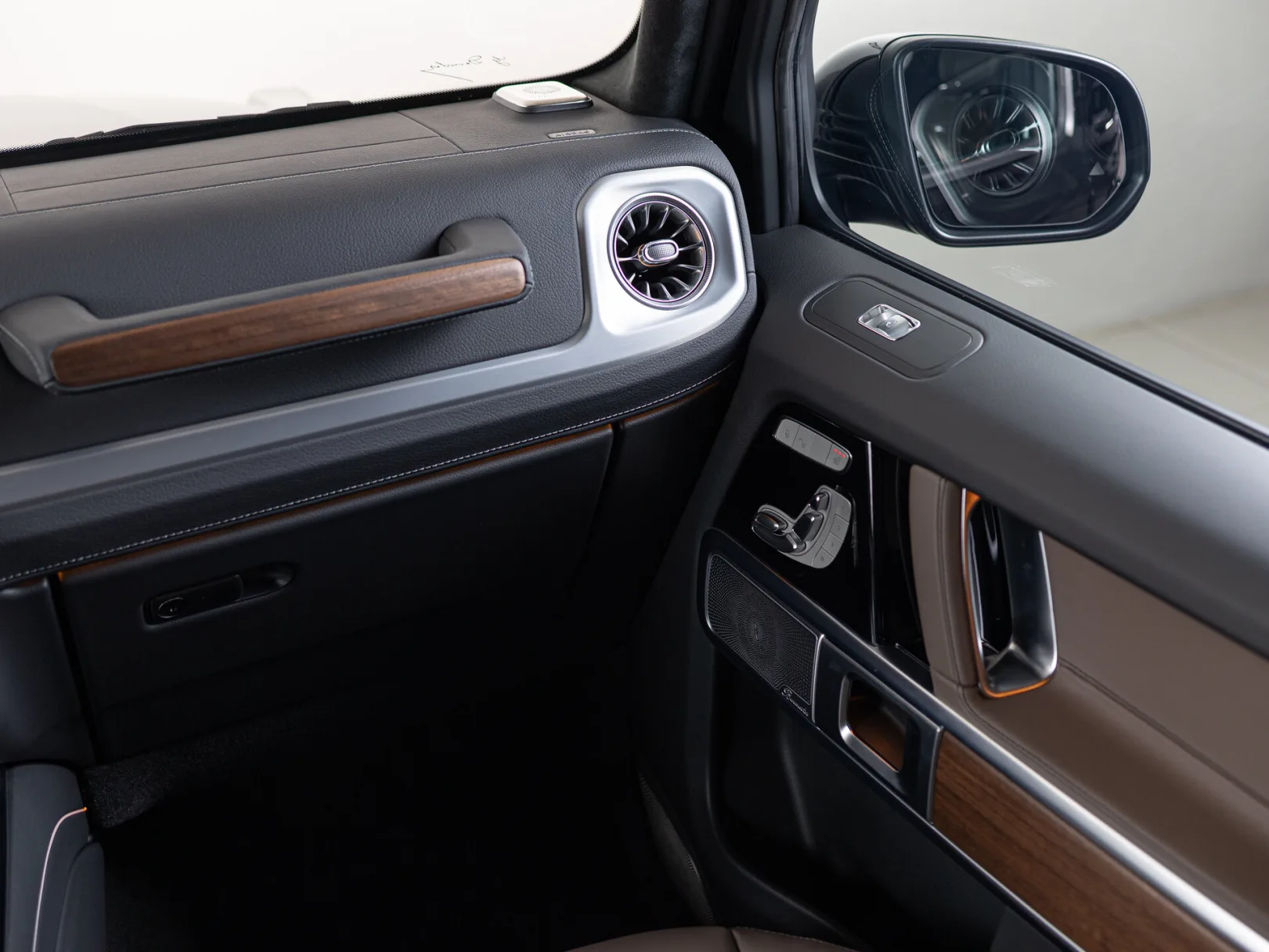 Mercedes-Benz G-Класс G 450 d AMG Line III (W465) Рестайлинг, 2025 — экстерьер, фото 21