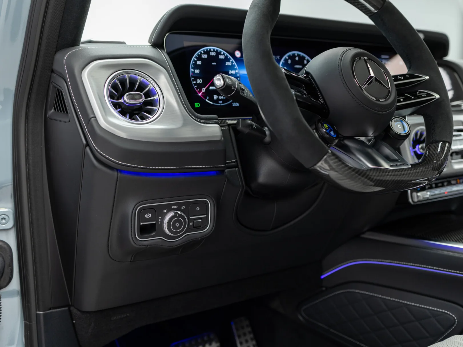 Mercedes-Benz G-Класс AMG G 63 II (W465) Рестайлинг, 2026 — экстерьер, фото 14