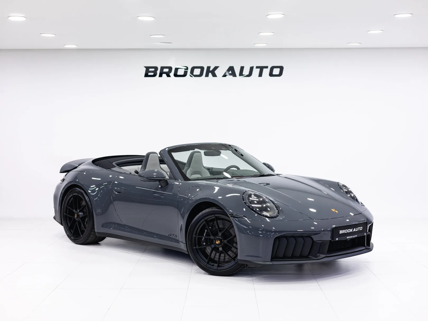 Porsche 911 Carrera 4 GTS VIII (992) Рестайлинг, 2025 — экстерьер, фото 5