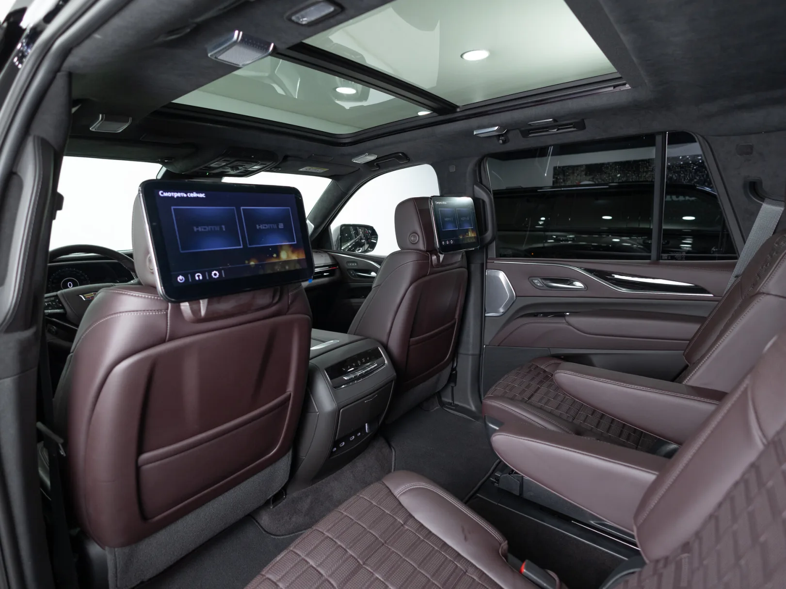 Cadillac Escalade Premium Luxury Platinum V, 2023 — экстерьер, фото 24
