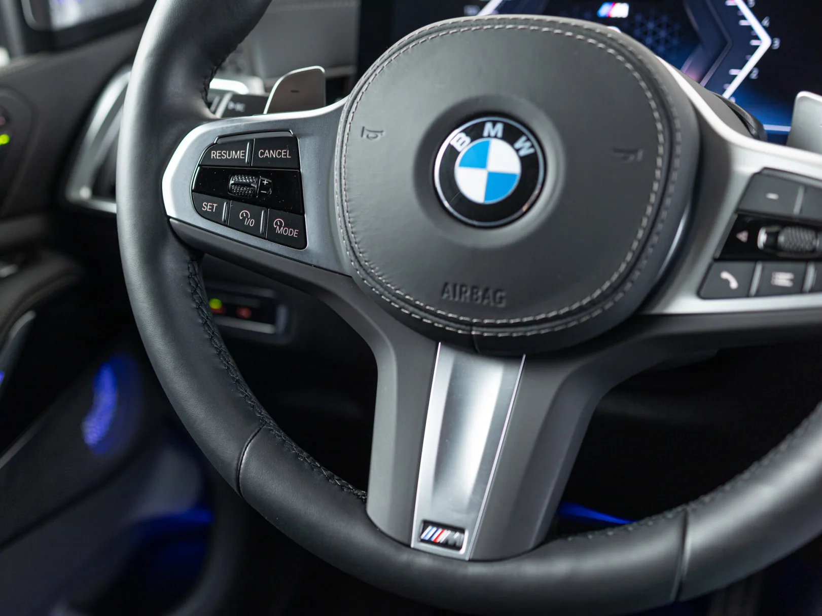 BMW X7 xDrive40d M Sport Pro I (G07) Рестайлинг, 2025 — экстерьер, фото 16