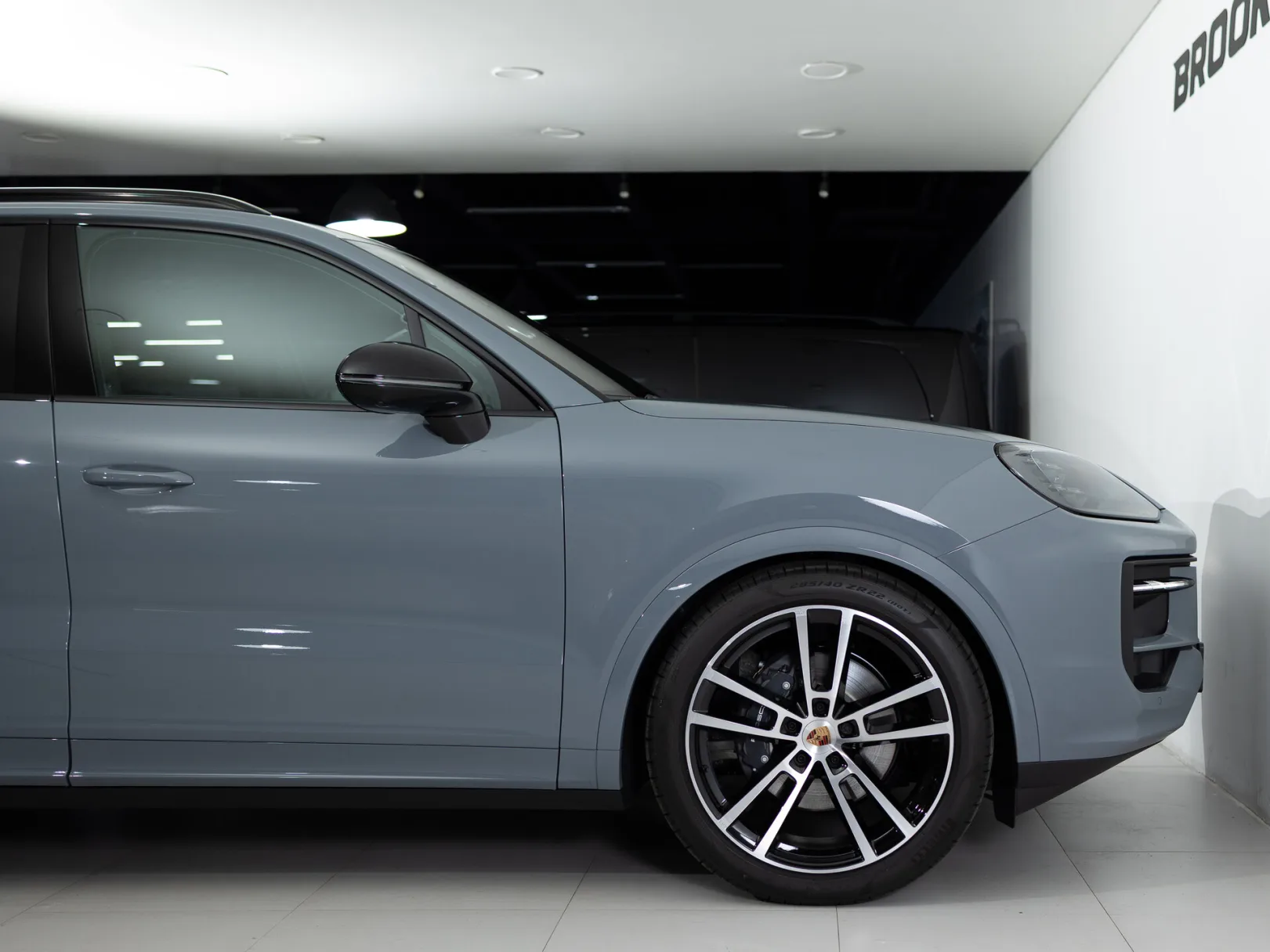 Porsche Cayenne Базовая III Рестайлинг, 2026 — экстерьер, фото 33
