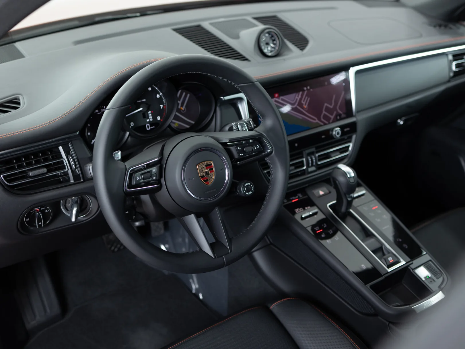 Porsche Macan Базовая I Рестайлинг 2, 2024 — экстерьер, фото 10