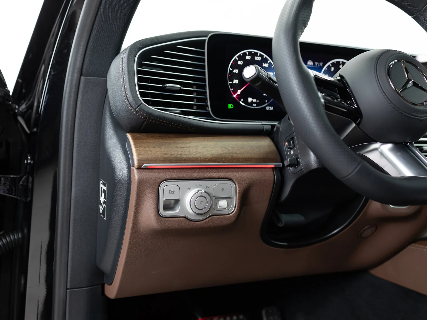 Mercedes-Benz GLS 450 4MATIC II (X167) Рестайлинг, 2025 — экстерьер, фото 14