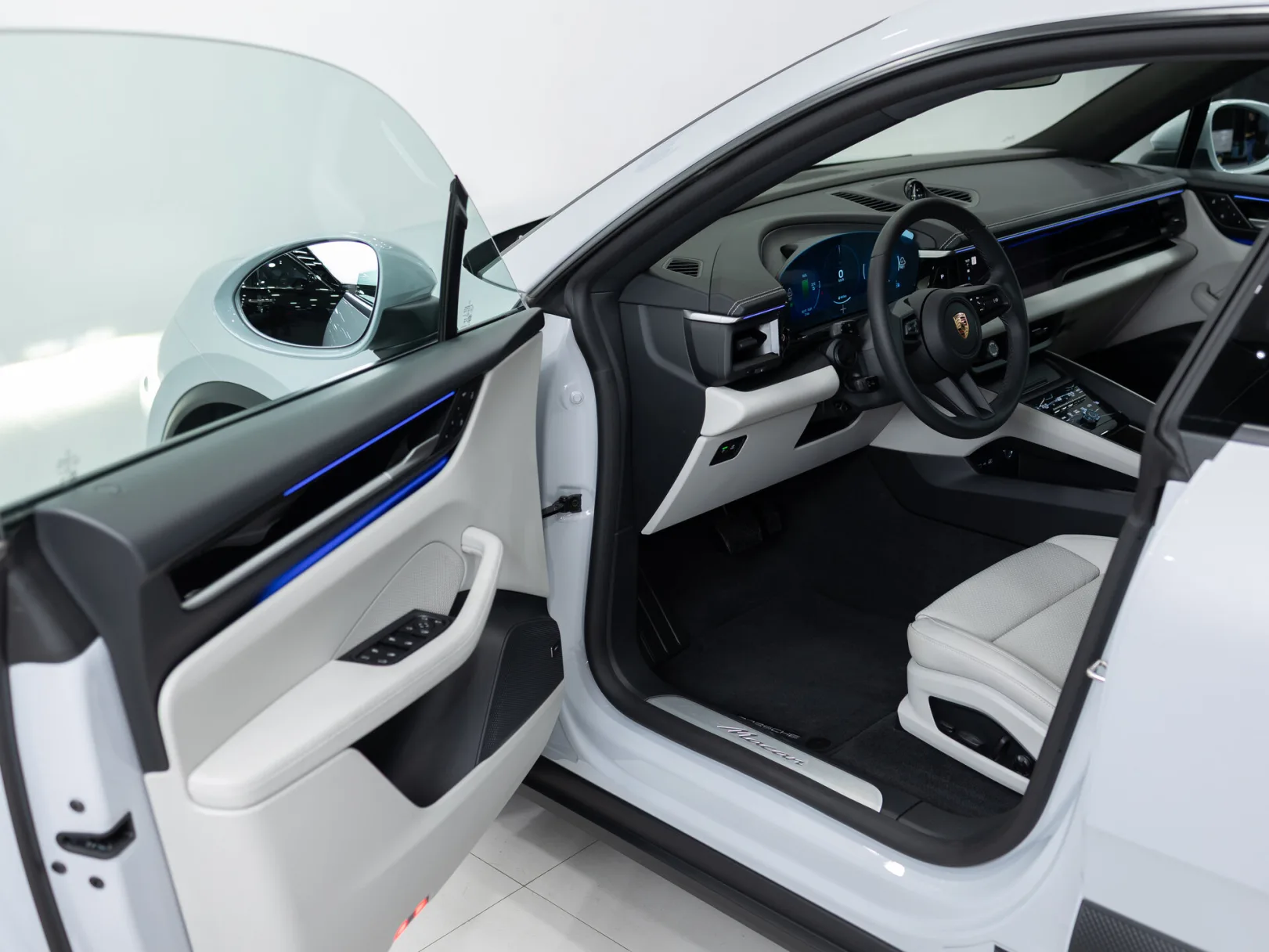 Porsche Macan Electric II, 2025 — экстерьер, фото 7