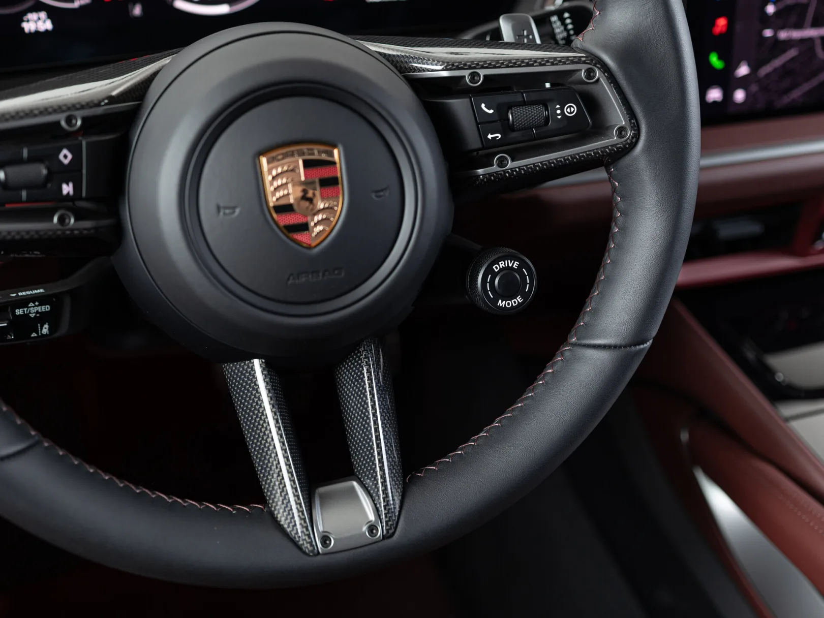 Porsche Cayenne GTS Coupé III Рестайлинг, 2025 — экстерьер, фото 20