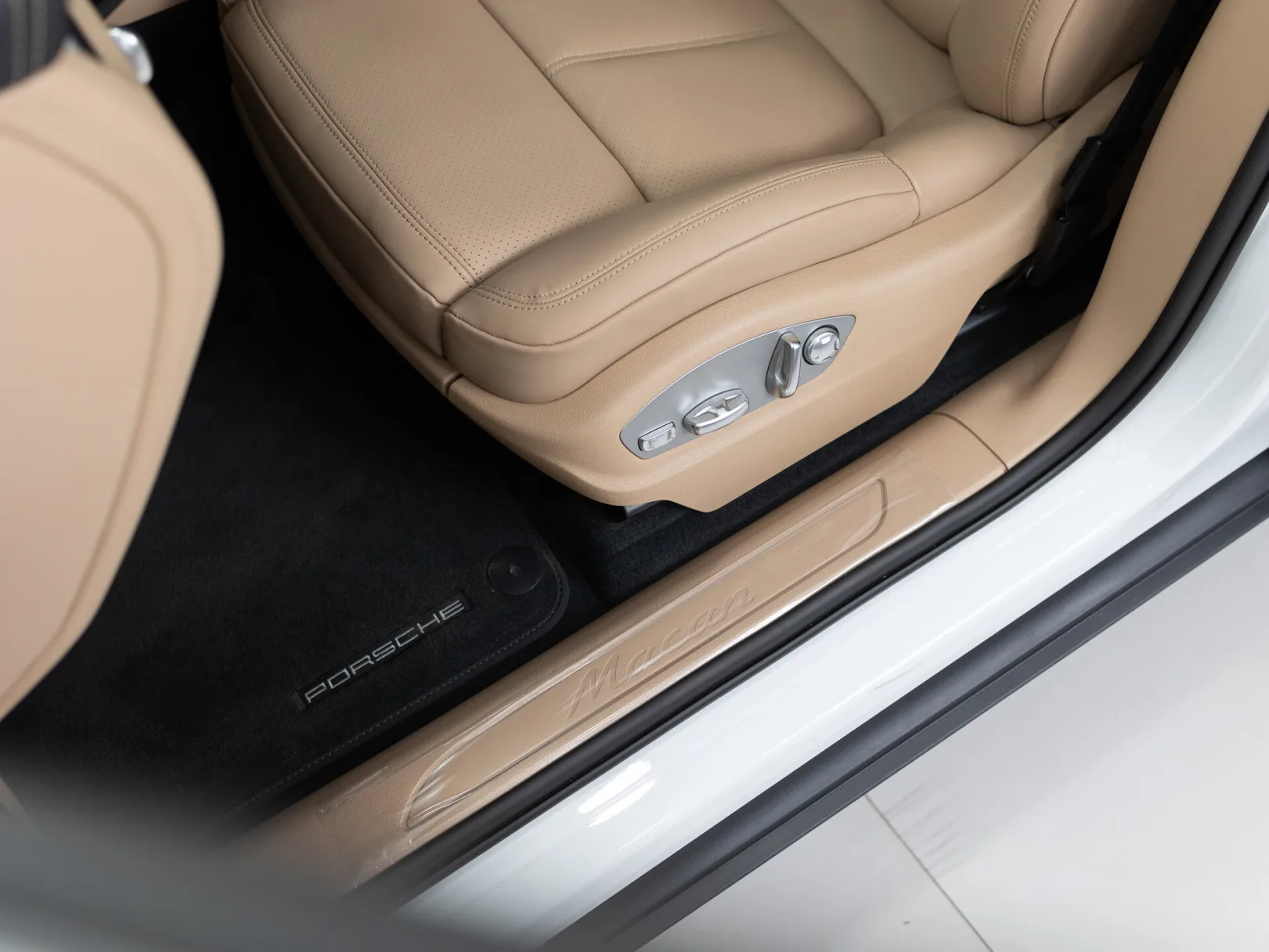 Porsche Macan Базовая I Рестайлинг 2, 2024 — экстерьер, фото 11