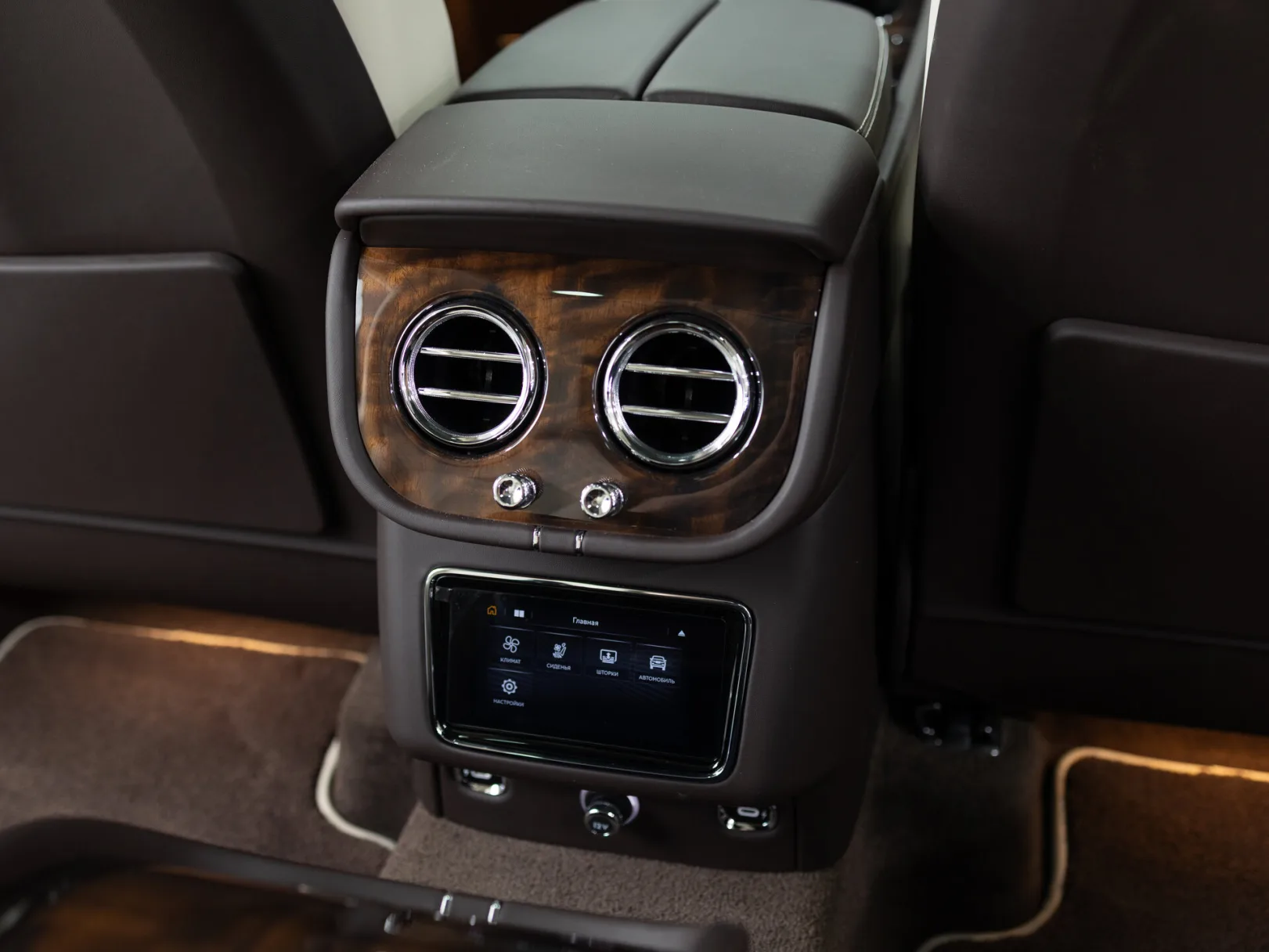 Bentley Bentayga Individual I Рестайлинг, 2022 — экстерьер, фото 33