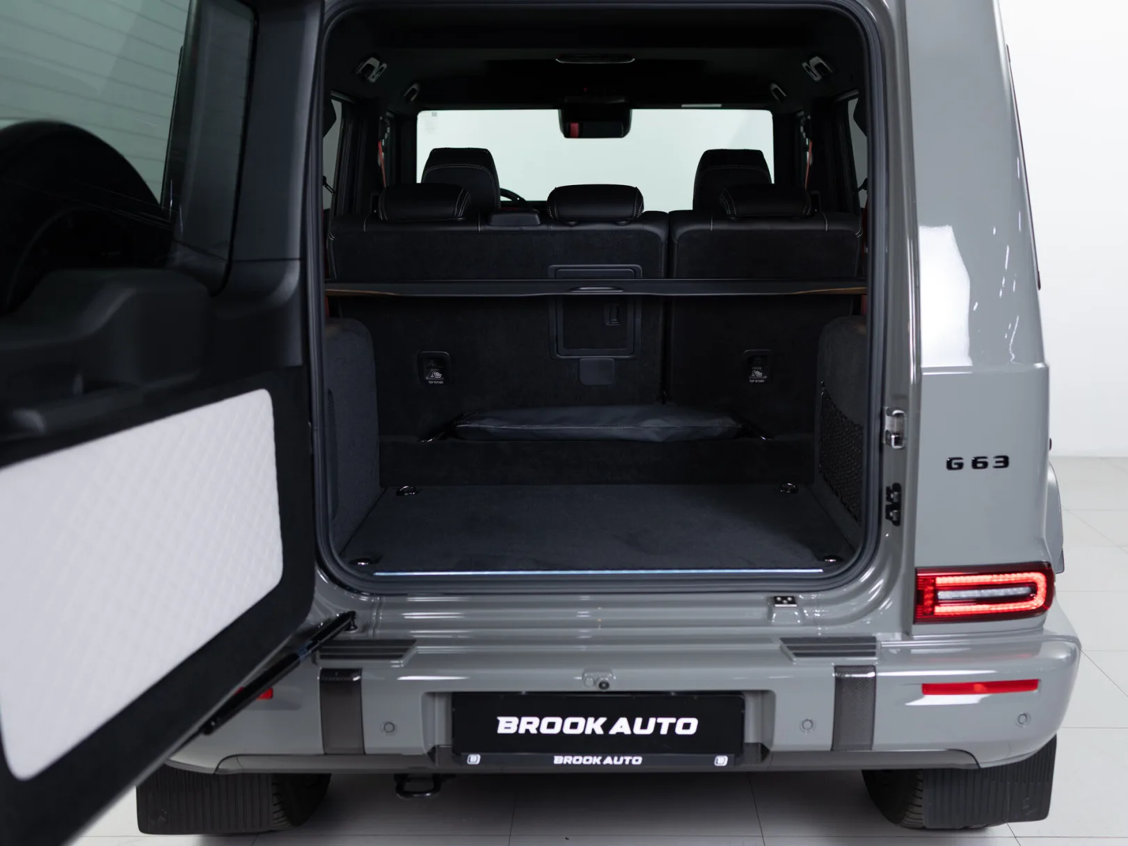 Mercedes-Benz G-Класс AMG G 63 II (W465) Рестайлинг, 2025 — экстерьер, фото 39