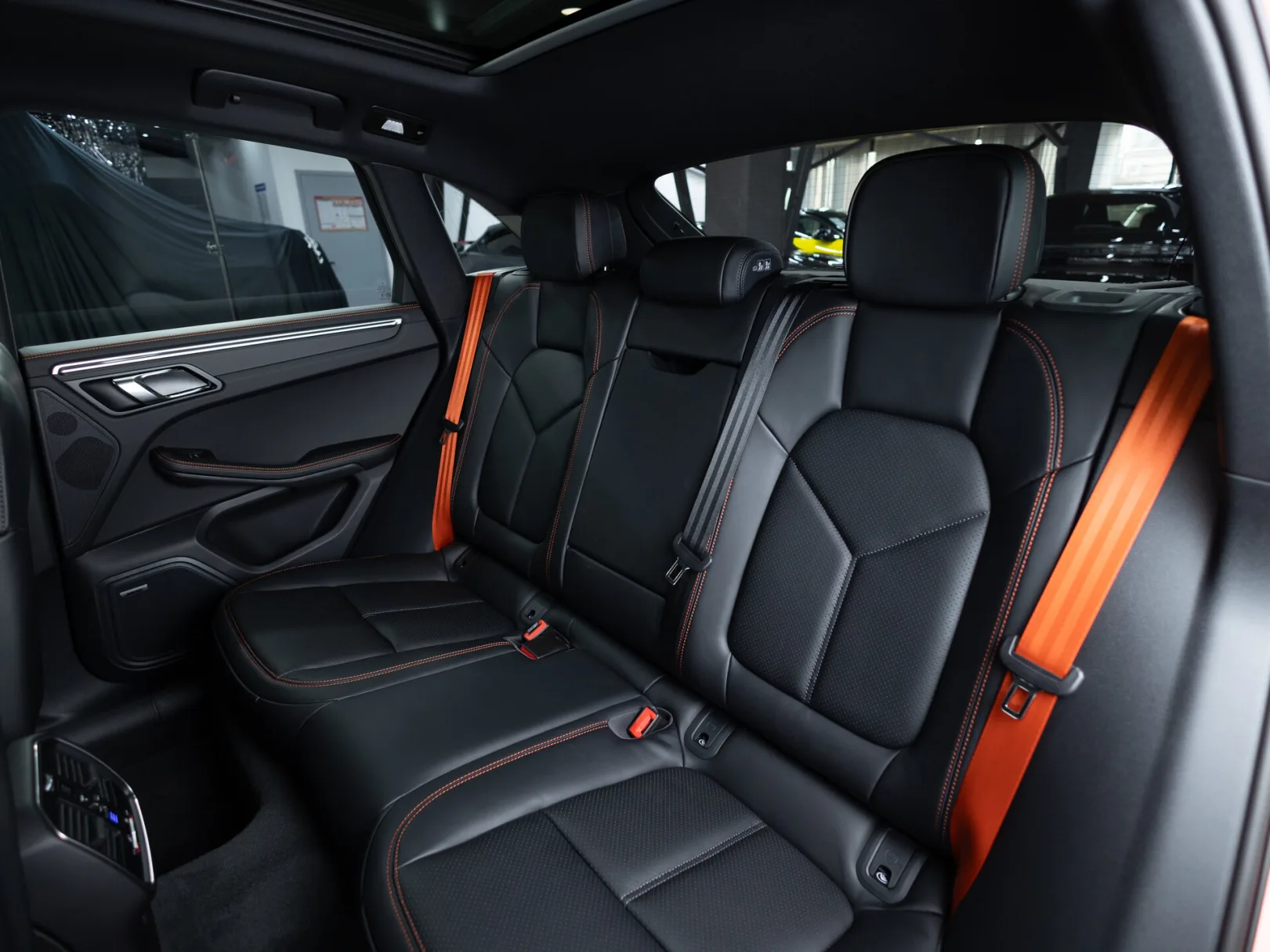 Porsche Macan Базовая I Рестайлинг 2, 2024 — экстерьер, фото 24