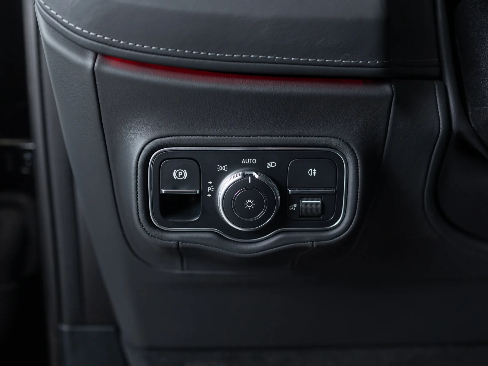 Mercedes-Benz G-Класс G 450 d AMG Line III (W465) Рестайлинг, 2024 — экстерьер, фото 14