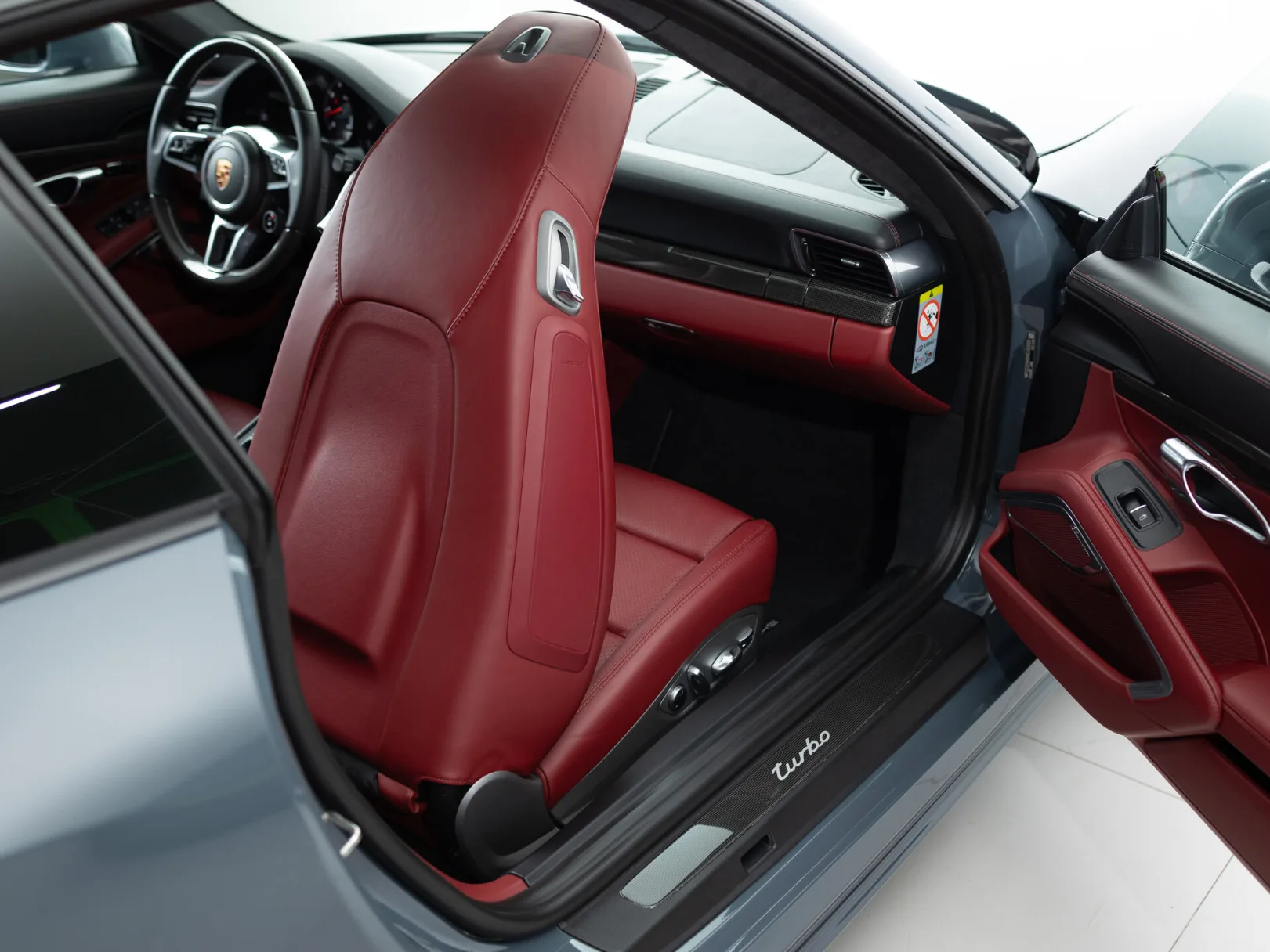Porsche 911 Turbo VII (991) Рестайлинг, 2016 — экстерьер, фото 26