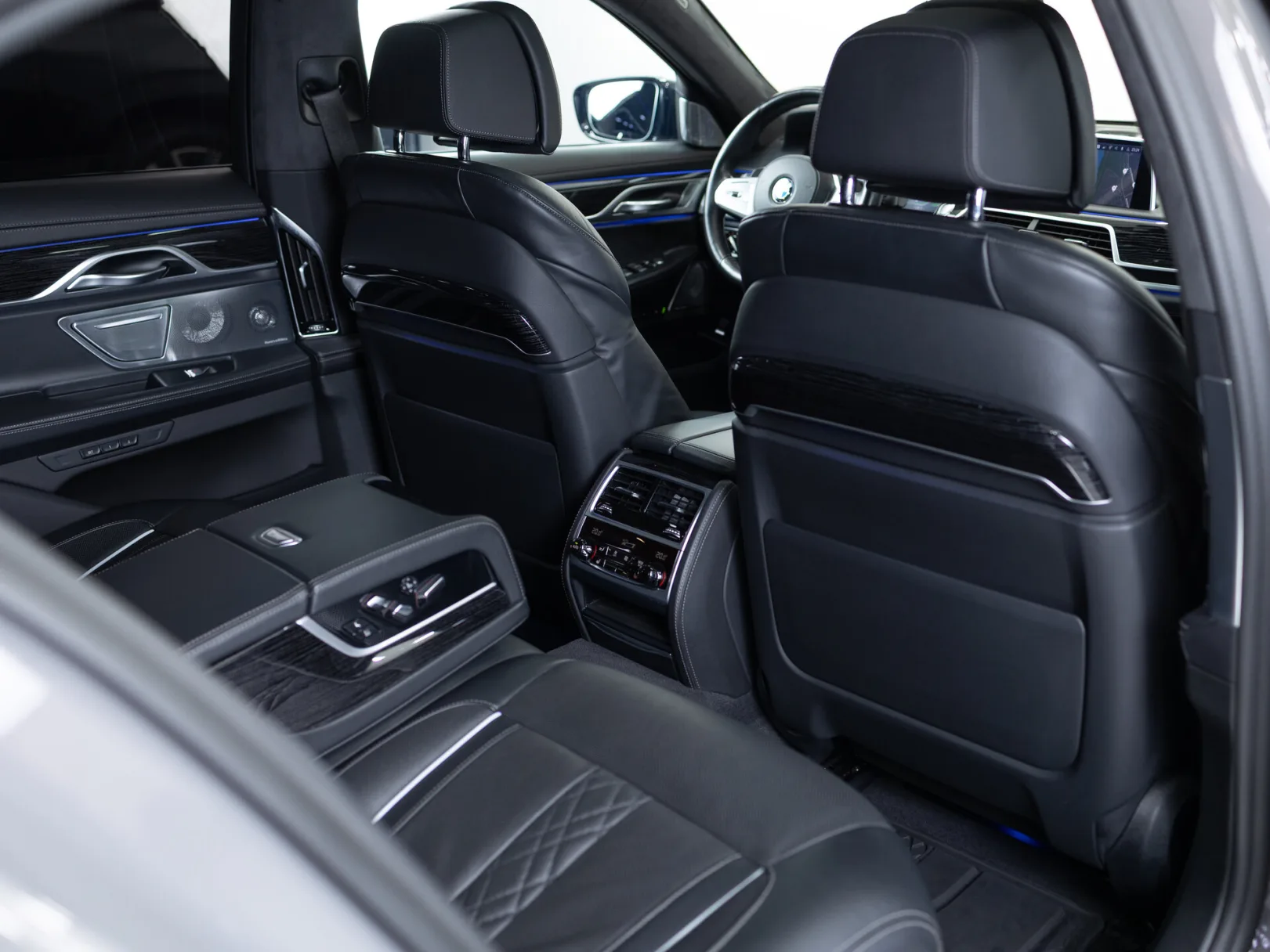 BMW 7 серии 740d xDrive M Sport Pro VI (G11/G12) Рестайлинг, 2020 — экстерьер, фото 29