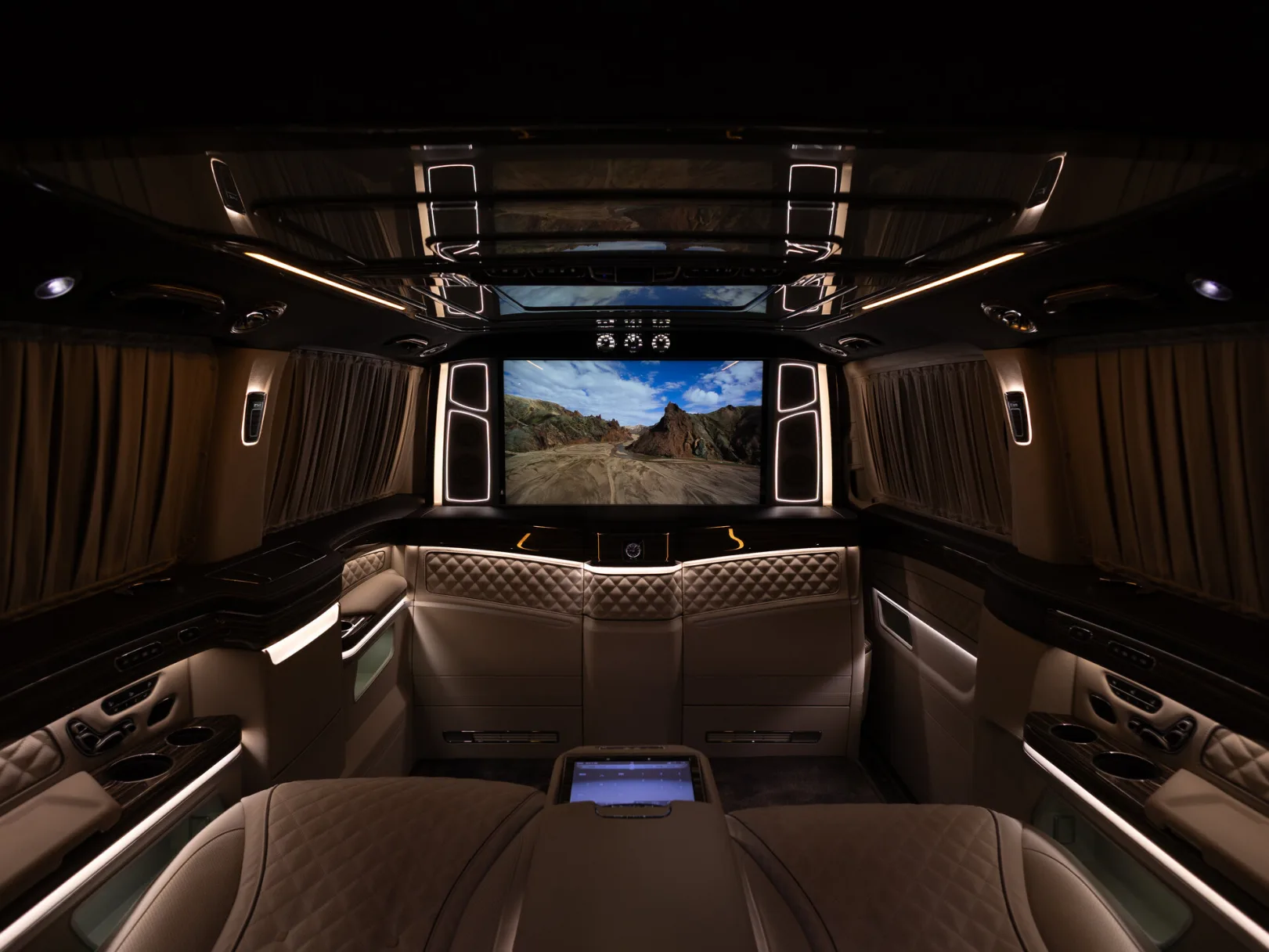Mercedes-Benz V-Класс VIP III (W447) Рестайлинг, 2021 — экстерьер, фото 22
