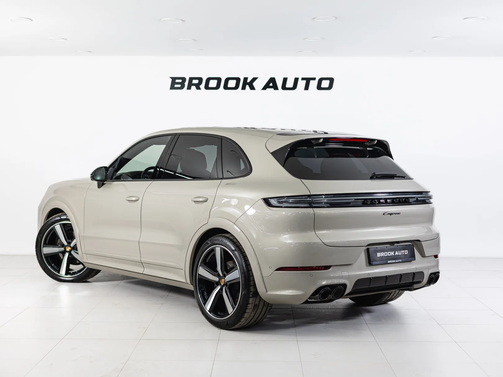 Porsche Cayenne Базовая III Рестайлинг, 2023 — экстерьер, фото 4