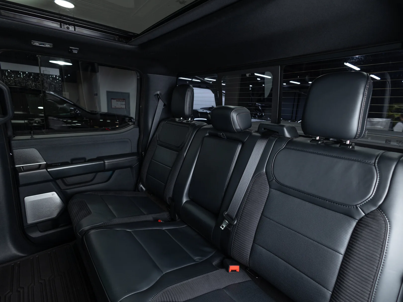 Ford F-150 Raptor XIV, 2023 — экстерьер, фото 30