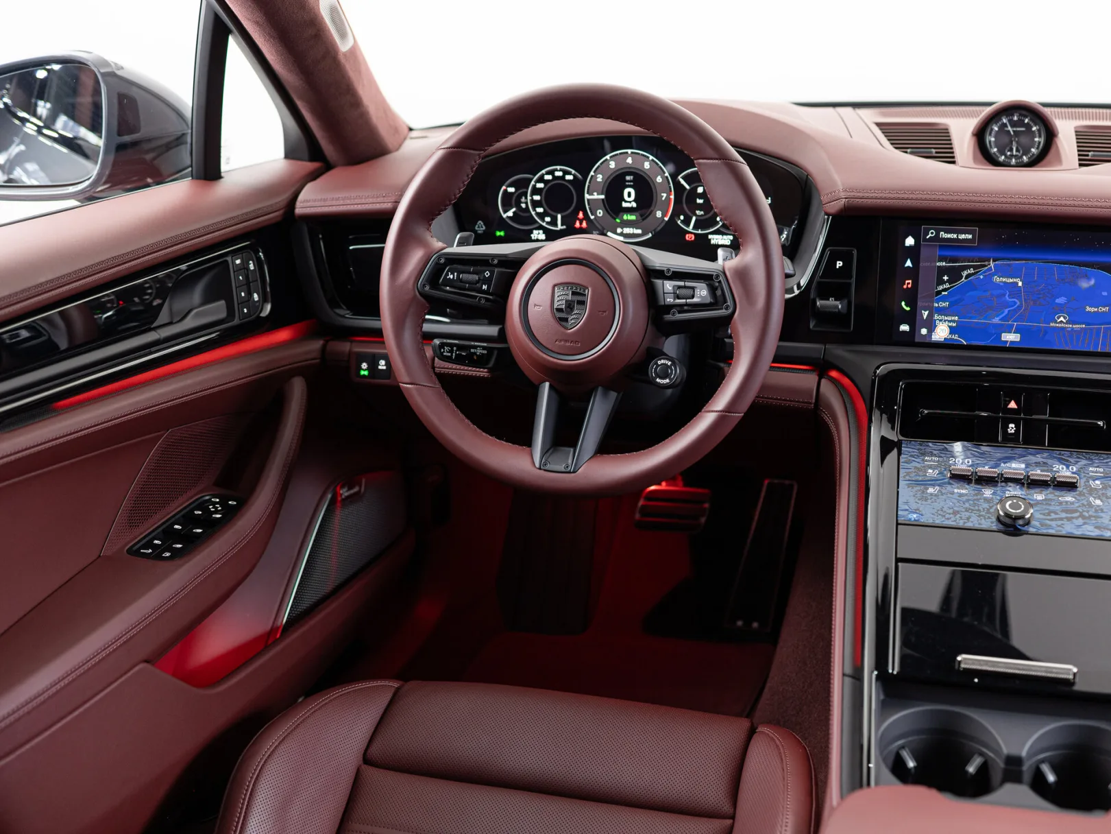 Porsche Panamera Turbo E-Hybrid III, 2025 — экстерьер, фото 16