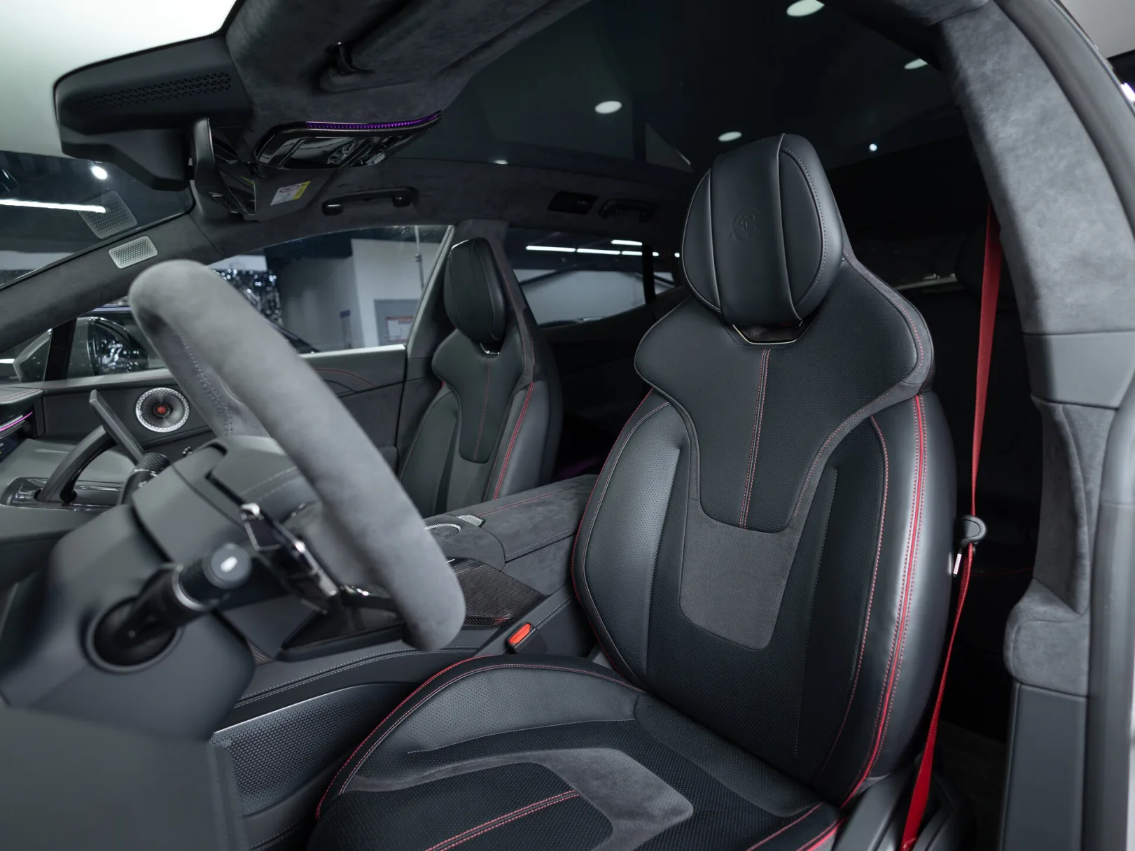 Lotus Eletre R+ I, 2024 — экстерьер, фото 10