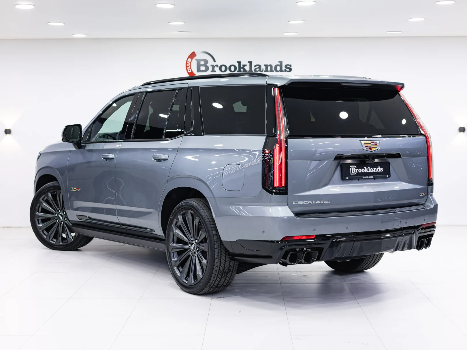 Cadillac Escalade-V V-series I Рестайлинг, 2025 — экстерьер, фото 6