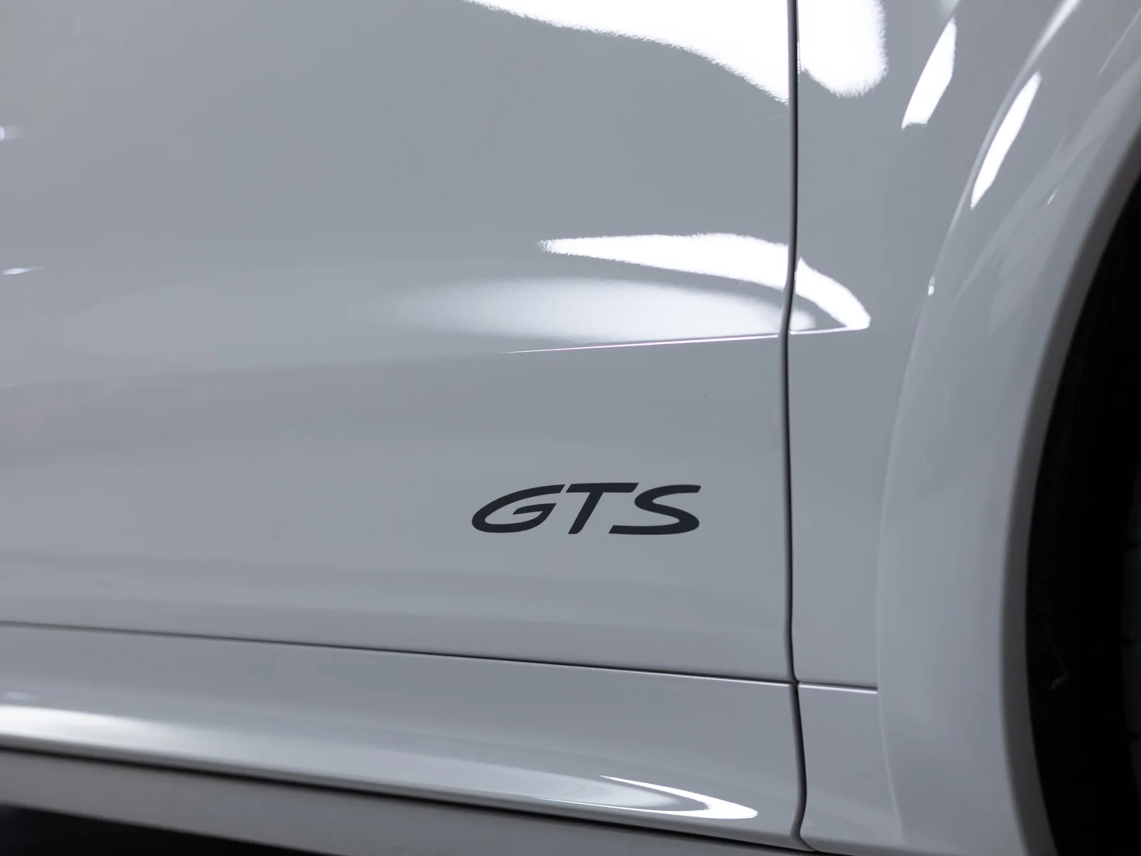 Porsche Cayenne GTS Coupé III Рестайлинг, 2025 — экстерьер, фото 36