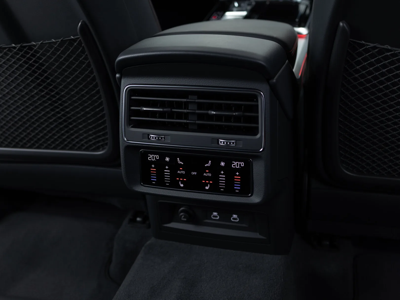 Audi Q7 55 TFSI quattro tiptronic II (4M) Рестайлинг 2, 2024 — экстерьер, фото 27