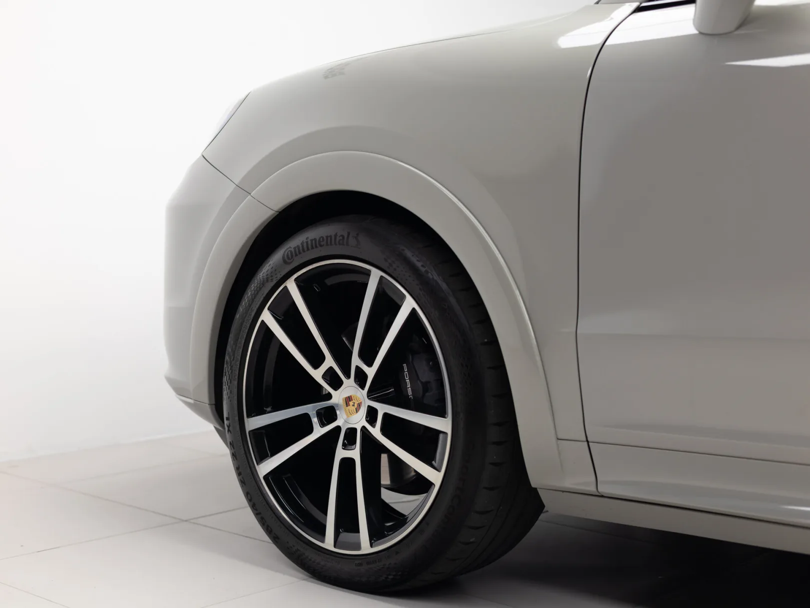 Porsche Cayenne Coupé III Рестайлинг, 2023 — экстерьер, фото 34