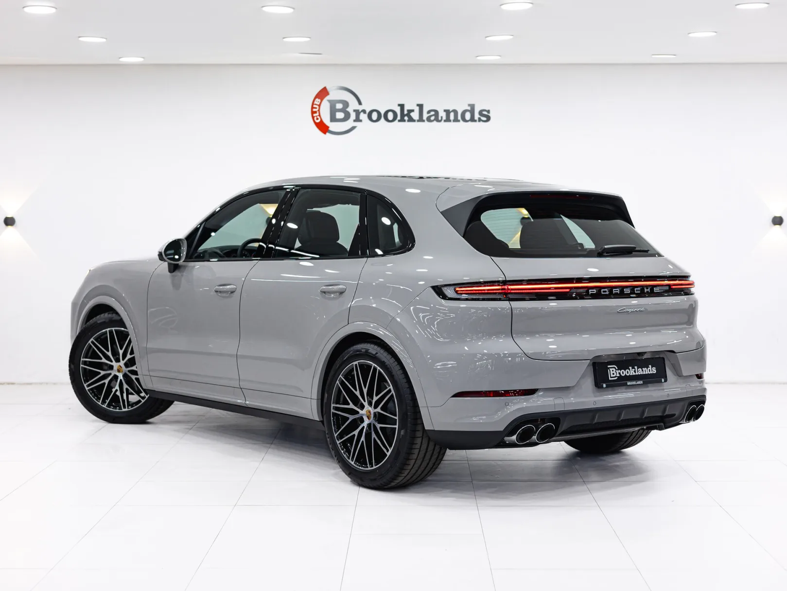 Porsche Cayenne Базовая III Рестайлинг, 2025 — экстерьер, фото 6