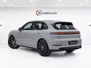 Porsche Cayenne Базовая III Рестайлинг, 2025 — экстерьер, фото 6