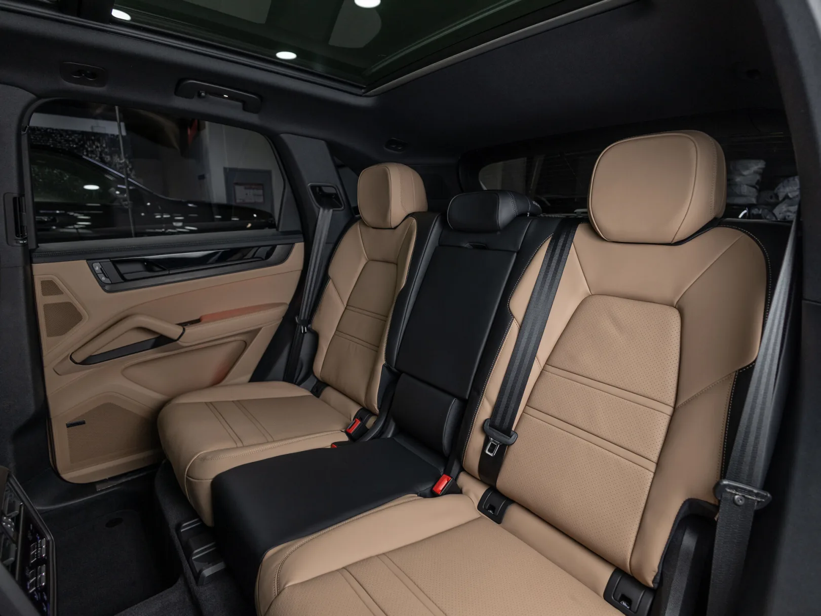 Porsche Cayenne E-Hybrid III Рестайлинг, 2026 — экстерьер, фото 30