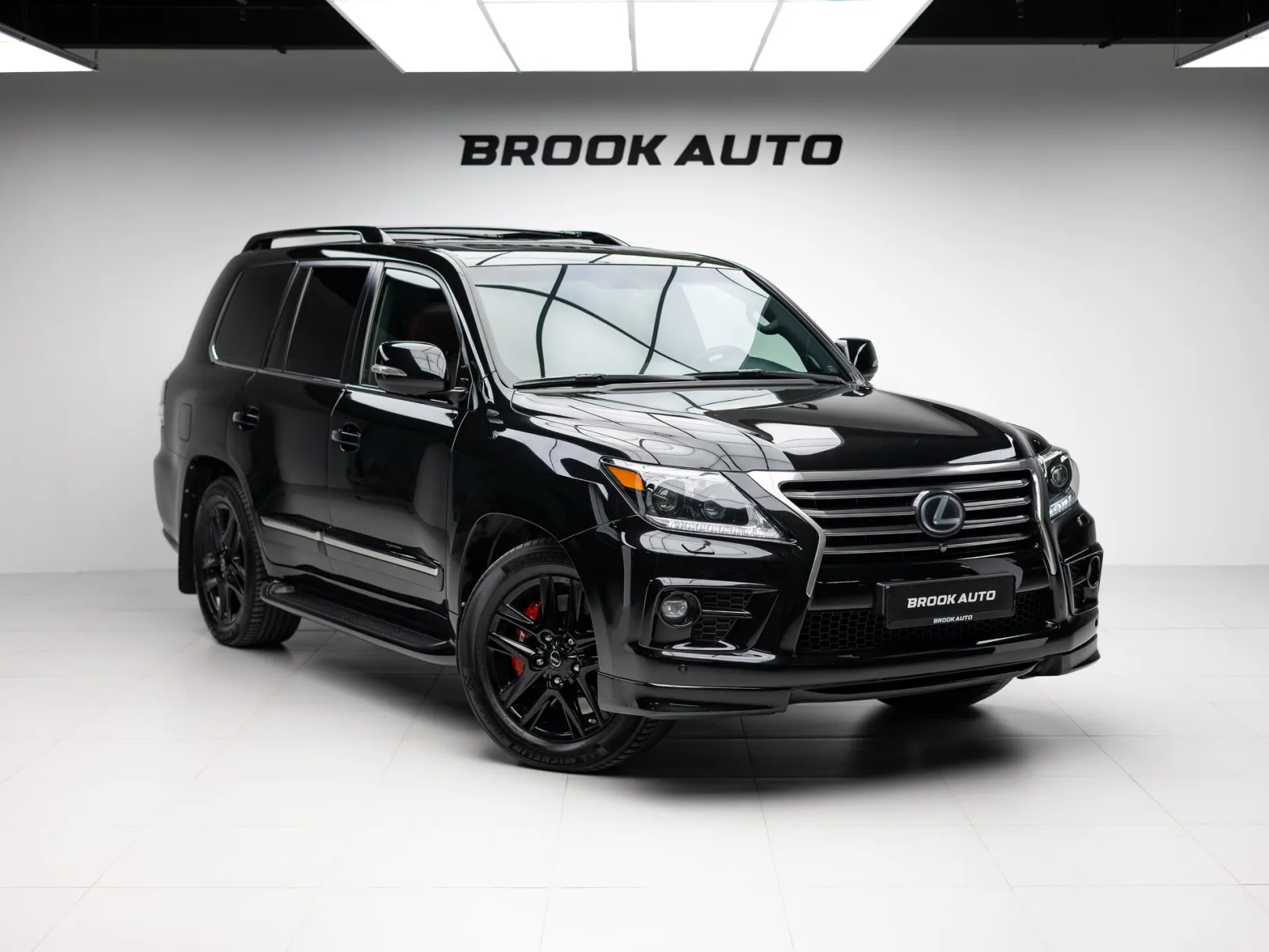 Lexus LX 25th Anniversary Edition 2 III Рестайлинг, 2015 — экстерьер, фото 3