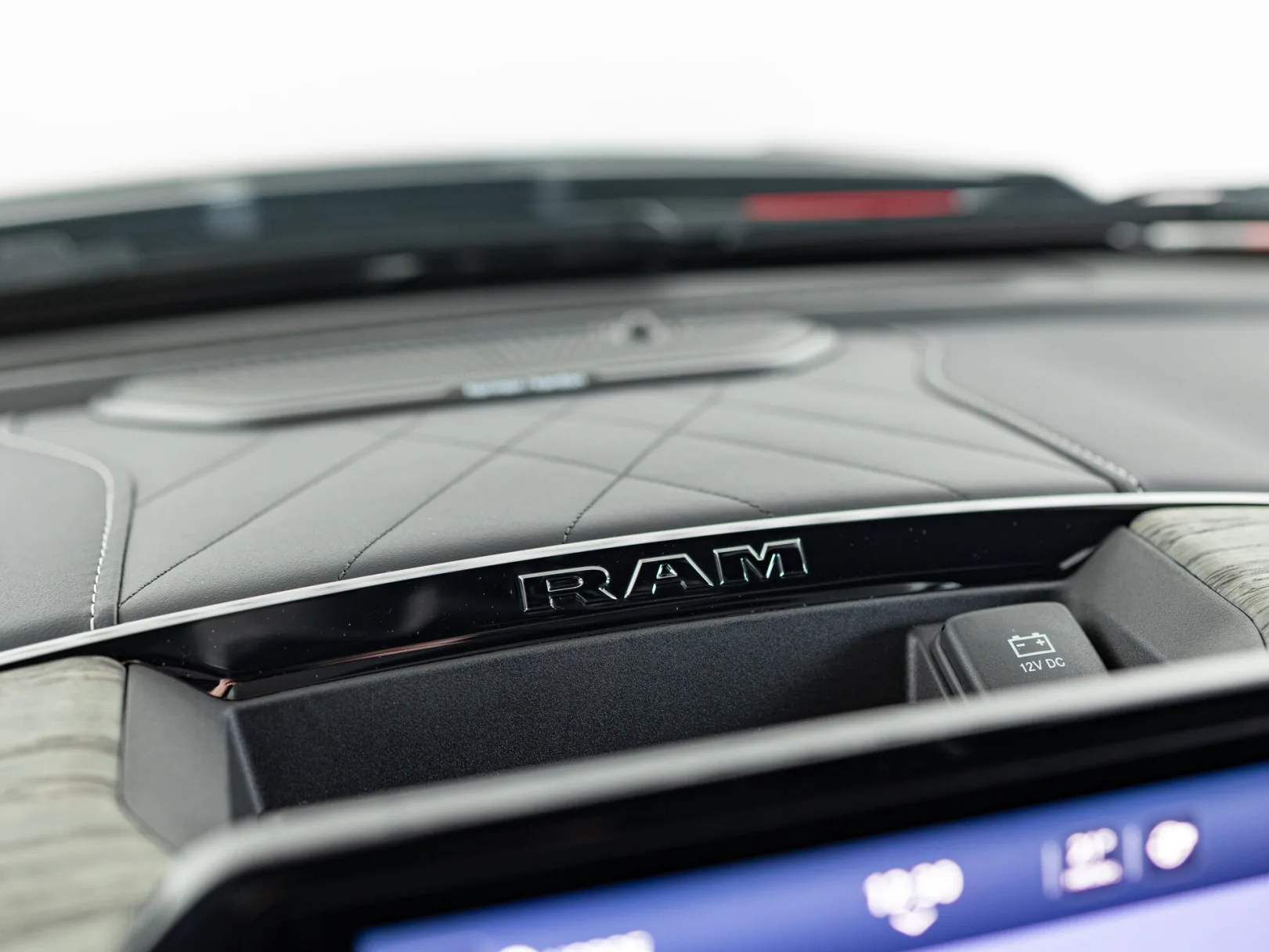 Ram 1500 Limited V Рестайлинг, 2025 — экстерьер, фото 20