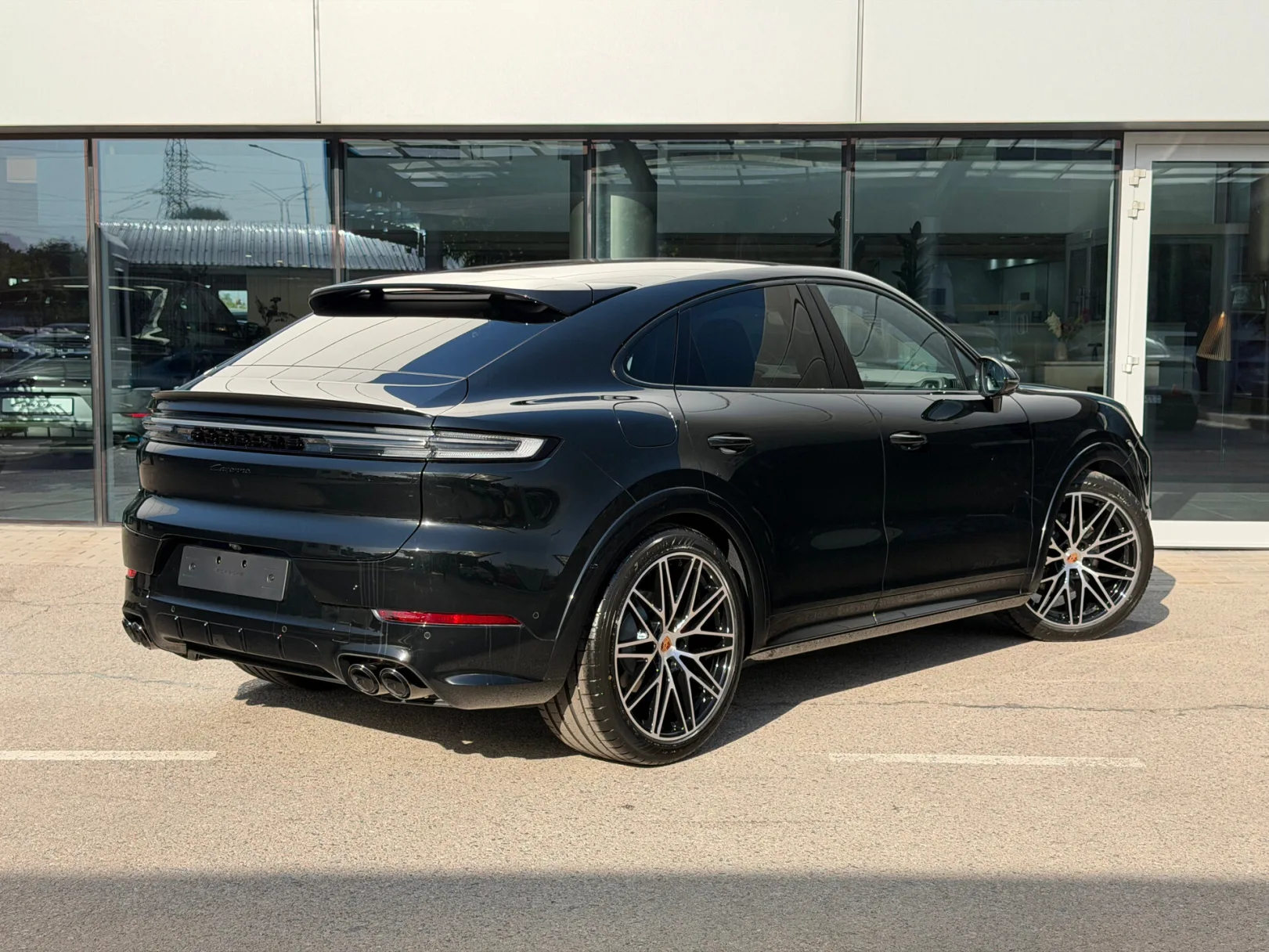 Porsche Cayenne Coupé III Рестайлинг, 2026 — экстерьер, фото 4