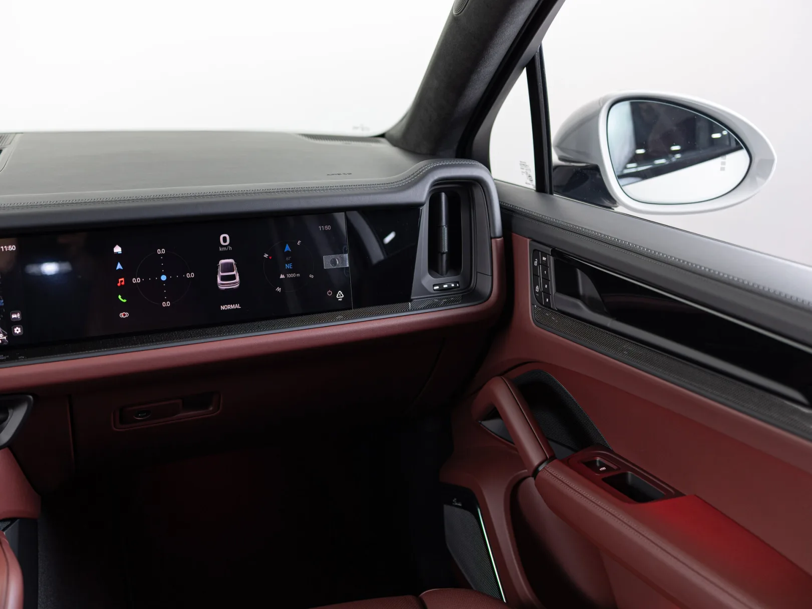 Porsche Cayenne GTS Coupé III Рестайлинг, 2025 — экстерьер, фото 20