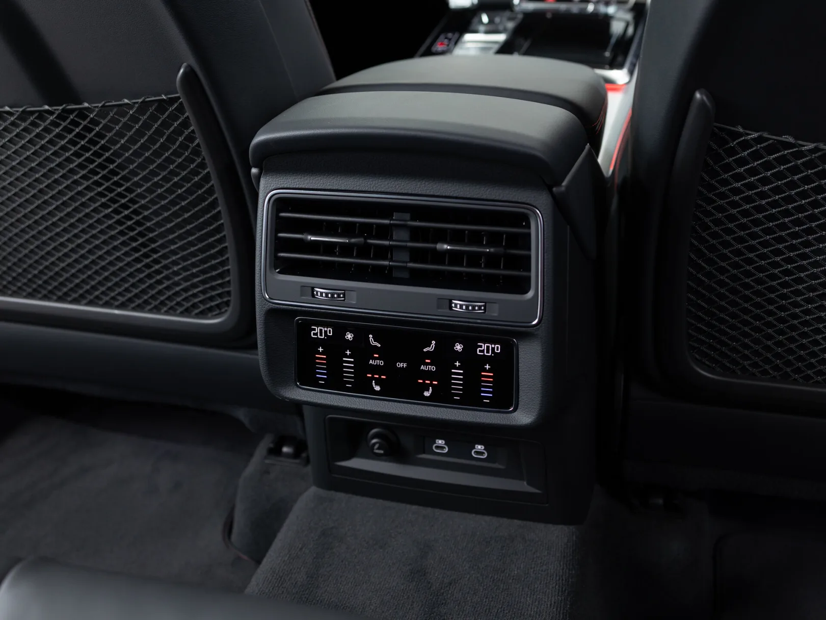 Audi Q7 55 TFSI quattro tiptronic II (4M) Рестайлинг 2, 2024 — экстерьер, фото 26