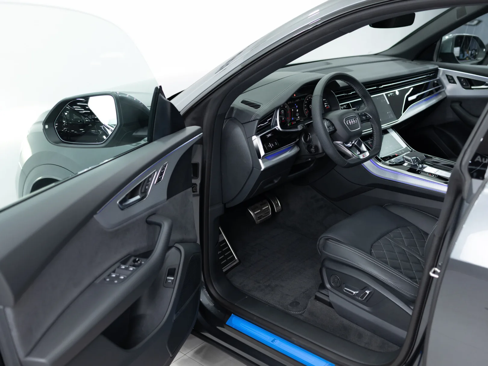 Audi Q8 50 TDI I (4M) Рестайлинг, 2025 — экстерьер, фото 7