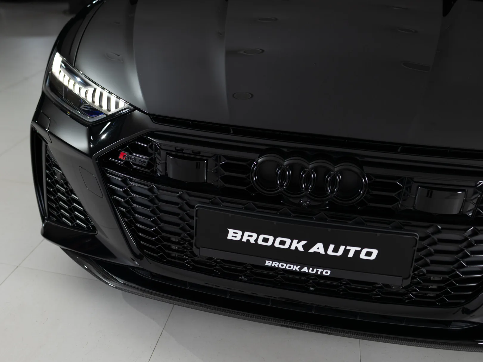 Audi RS 6 RS6 Avant performance IV (C8), 2025 — экстерьер, фото 30
