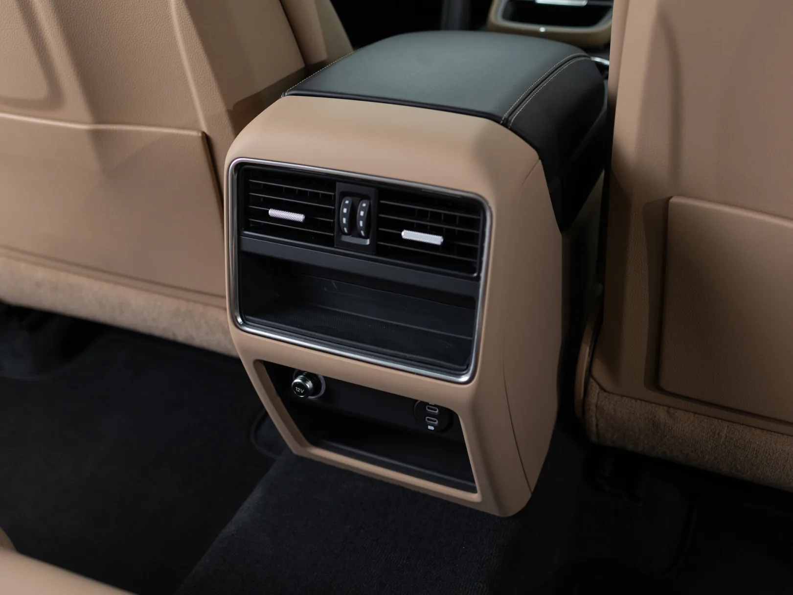 Porsche Cayenne Platinum Edition III, 2023 — экстерьер, фото 24