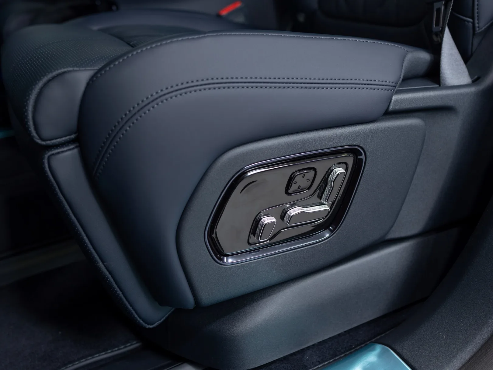 Zeekr 9X Ultra (6 seats) I, 2025 — экстерьер, фото 19