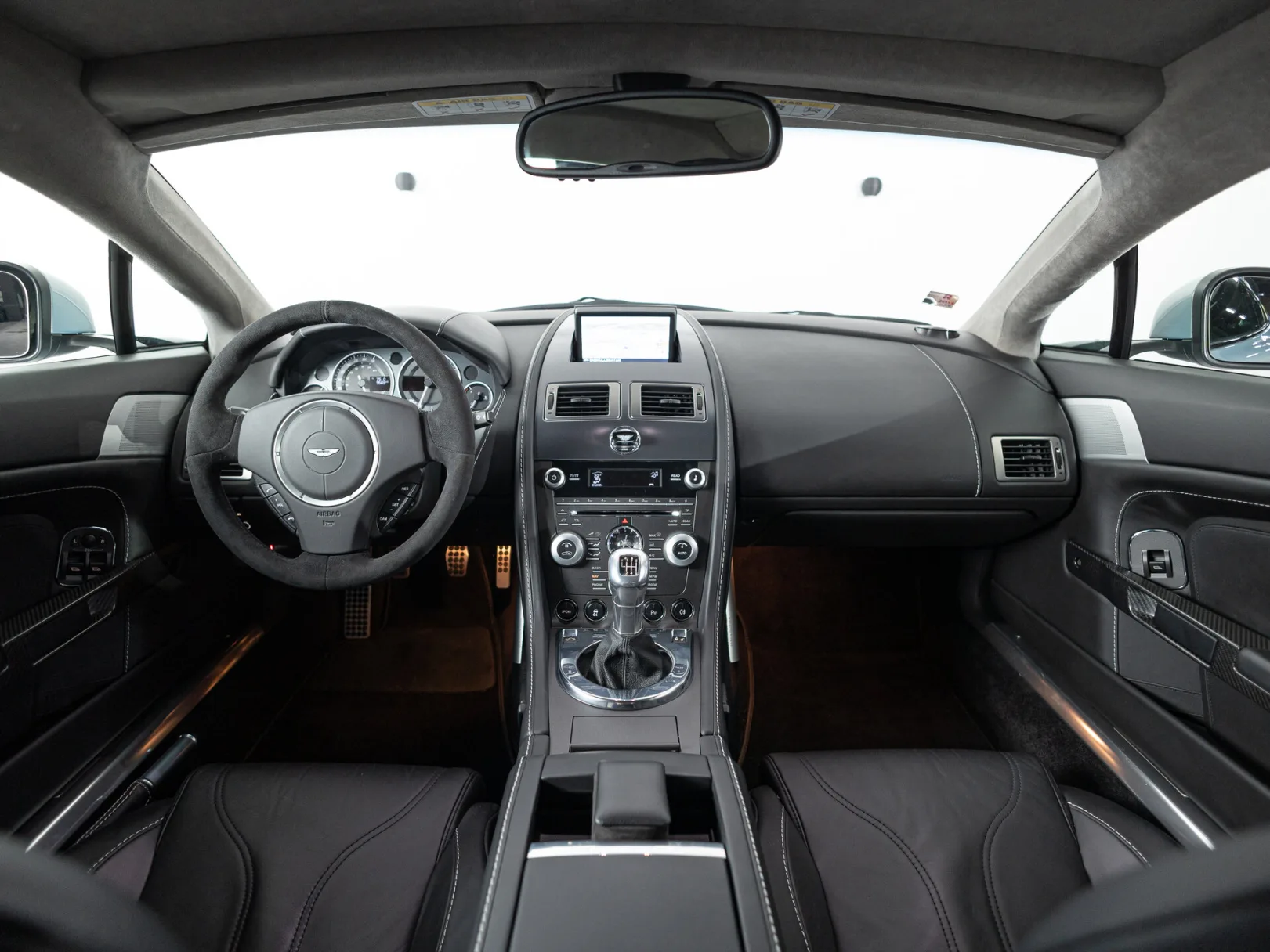 Aston Martin V12 Vantage Carbon Black I, 2010 — экстерьер, фото 34