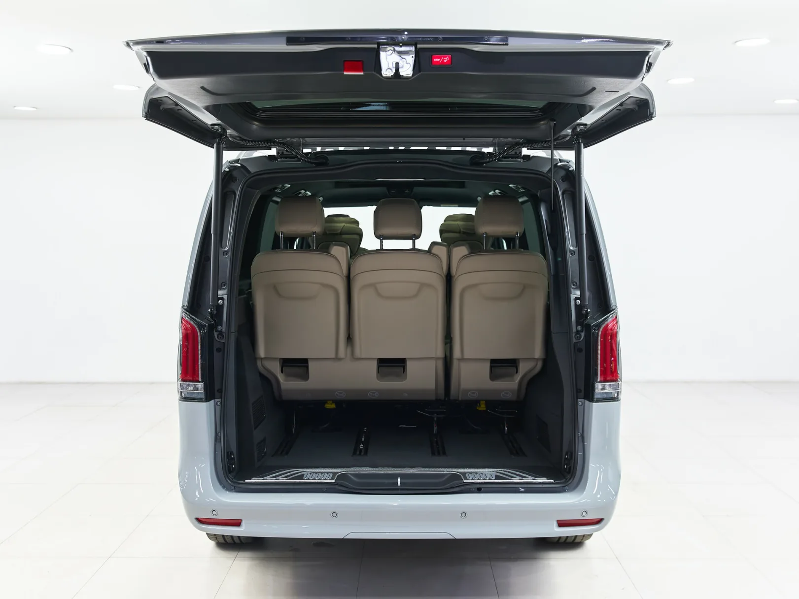 Mercedes-Benz V-Класс Exclusive III (W447) Рестайлинг 2, 2026 — экстерьер, фото 33