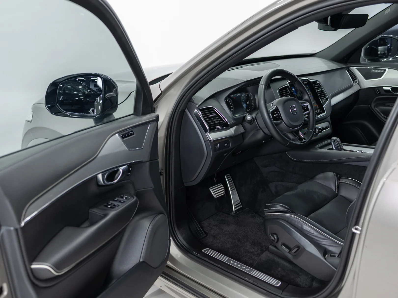 Volvo XC90 R-Design (MY21) II Рестайлинг 1, 2021 — экстерьер, фото 7