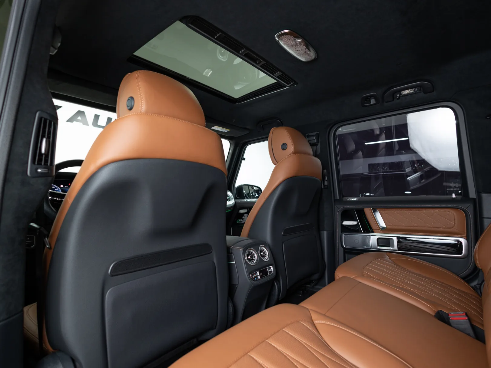 Mercedes-Benz G-Класс AMG G 63 II (W465) Рестайлинг, 2025 — экстерьер, фото 30