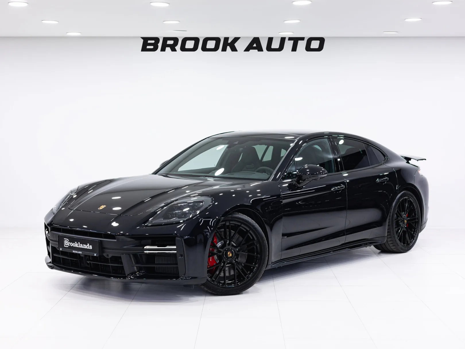 Porsche Panamera GTS III, 2025 — экстерьер, фото 1