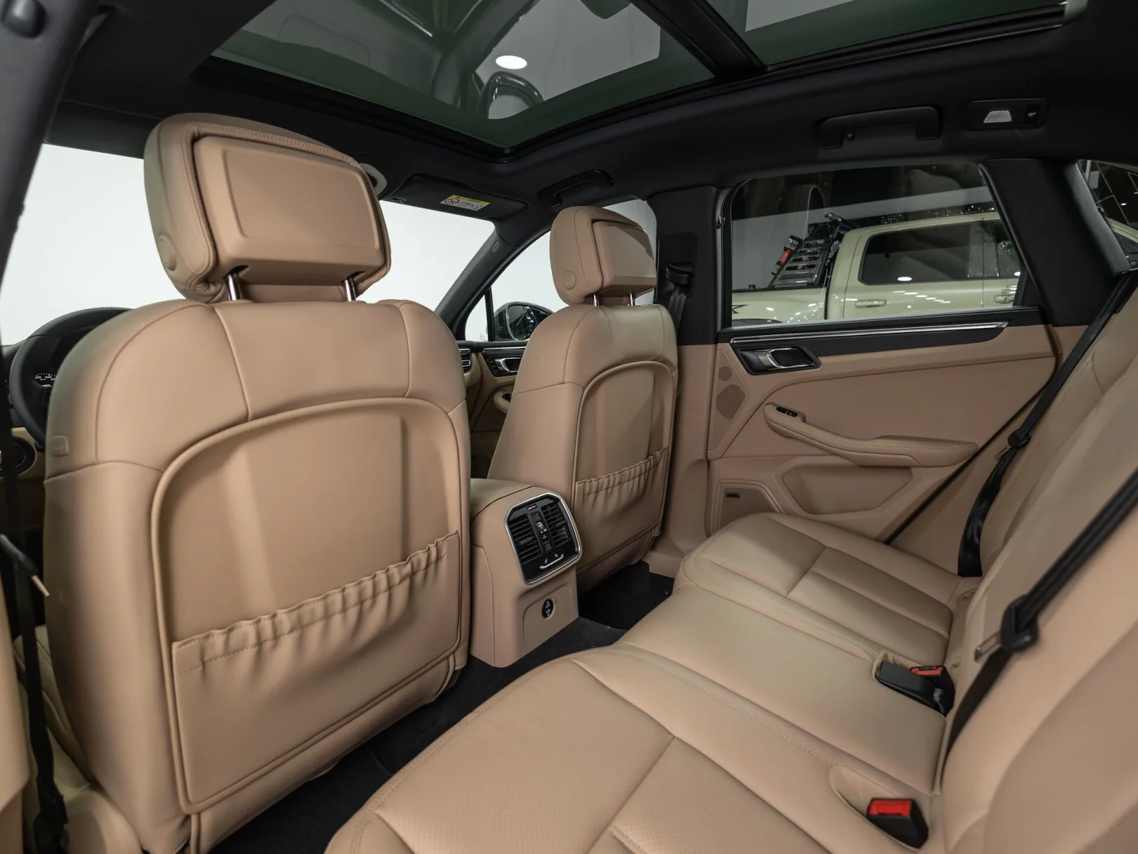 Porsche Macan T I Рестайлинг 2, 2026 — экстерьер, фото 23
