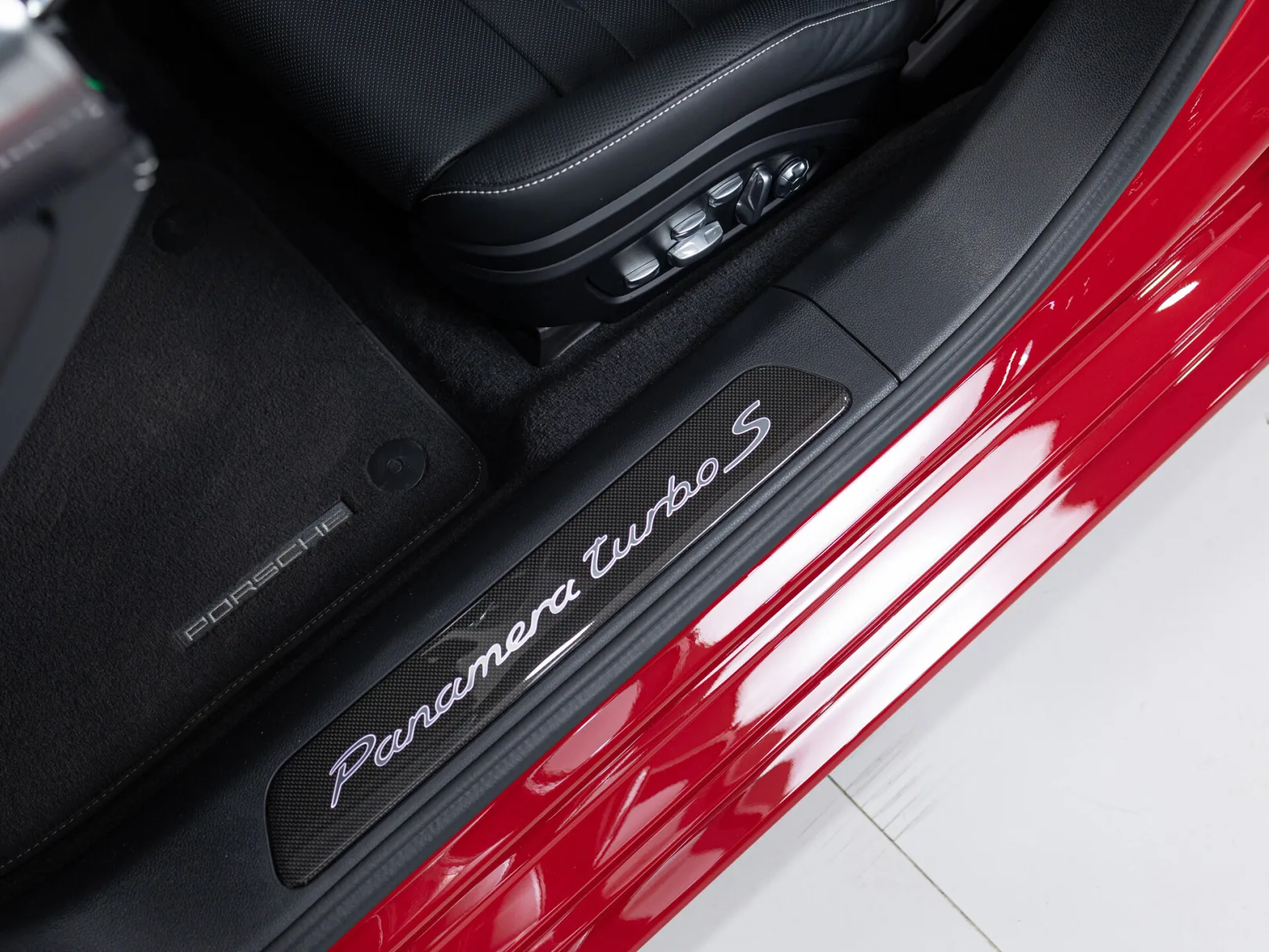 Porsche Panamera Turbo S II Рестайлинг, 2021 — экстерьер, фото 11