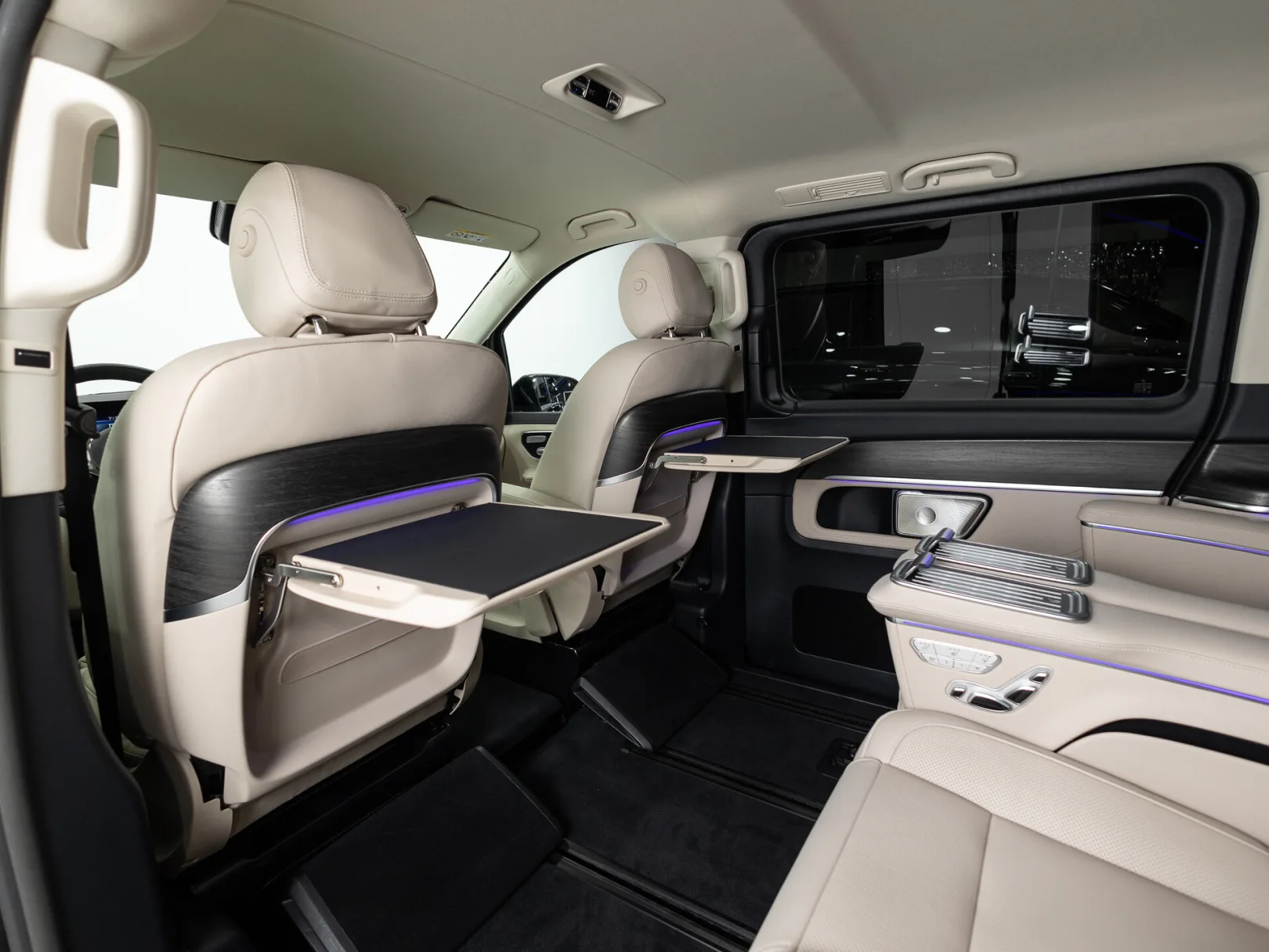 Mercedes-Benz V-Класс Exclusive III (W447) Рестайлинг 2, 2026 — экстерьер, фото 31